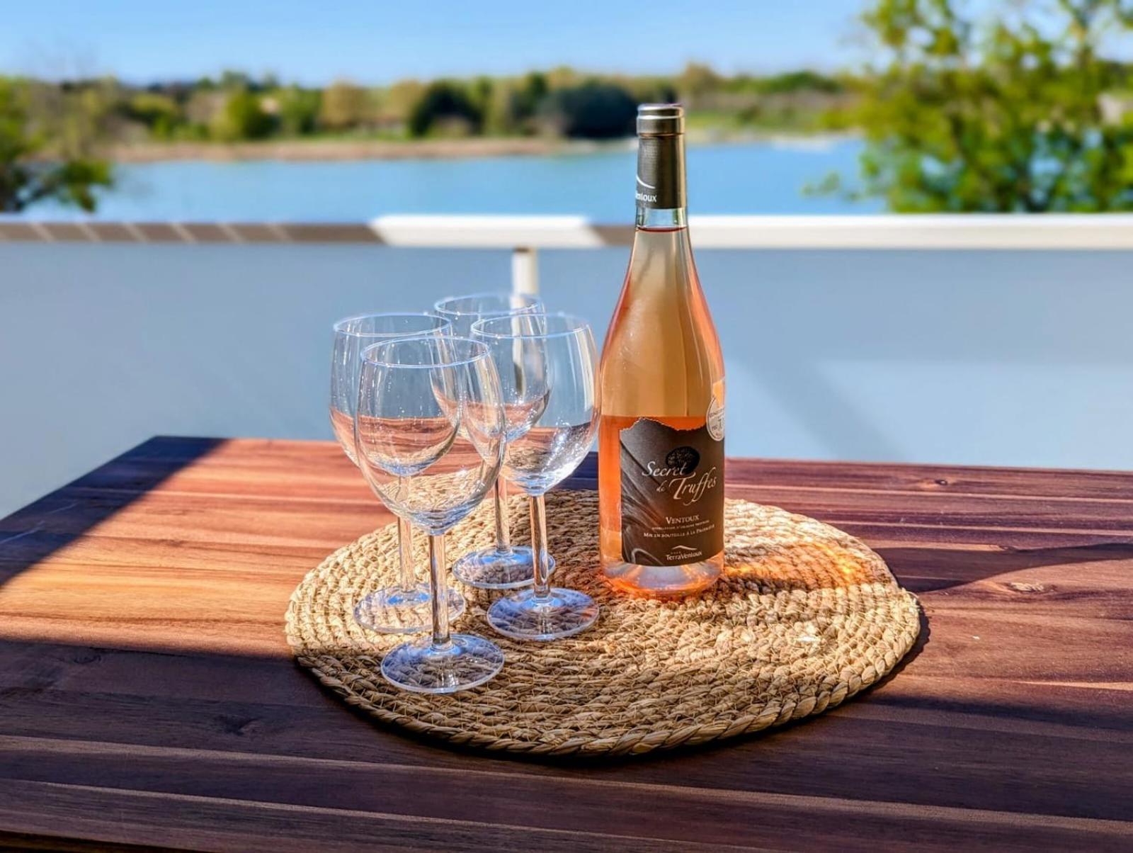 Lakeside Provence - Appartement Classe 4 Etoiles, Vue Sur Le Lac, Parking Sous-Sol, Double Clim Monteux Dış mekan fotoğraf