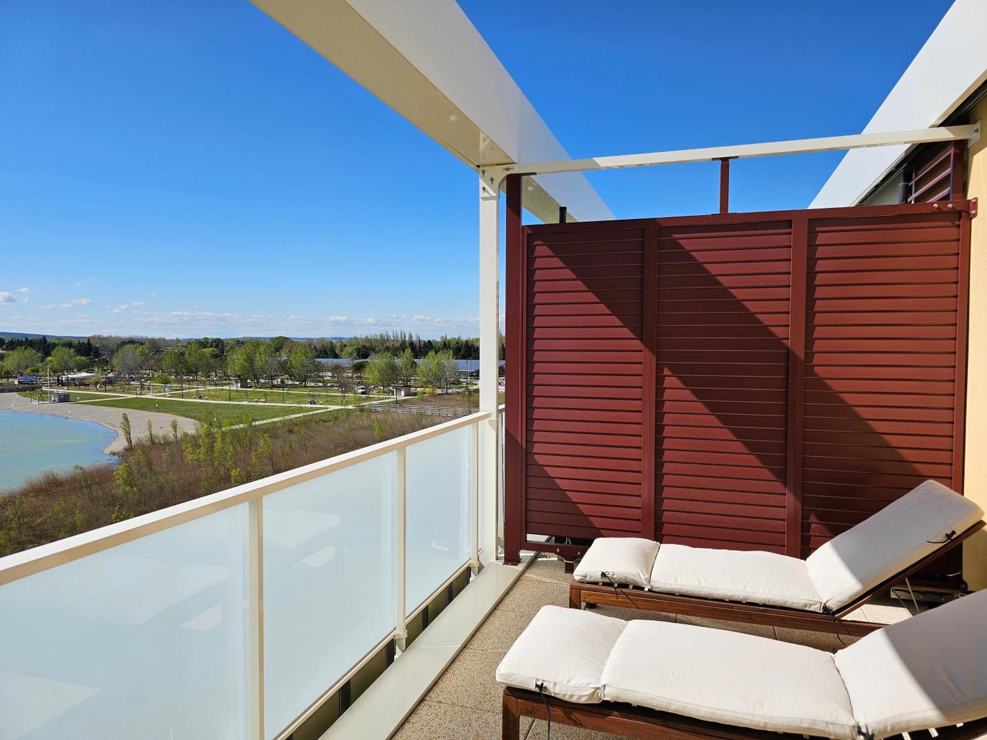 Lakeside Provence - Appartement Classe 4 Etoiles, Vue Sur Le Lac, Parking Sous-Sol, Double Clim Monteux Dış mekan fotoğraf