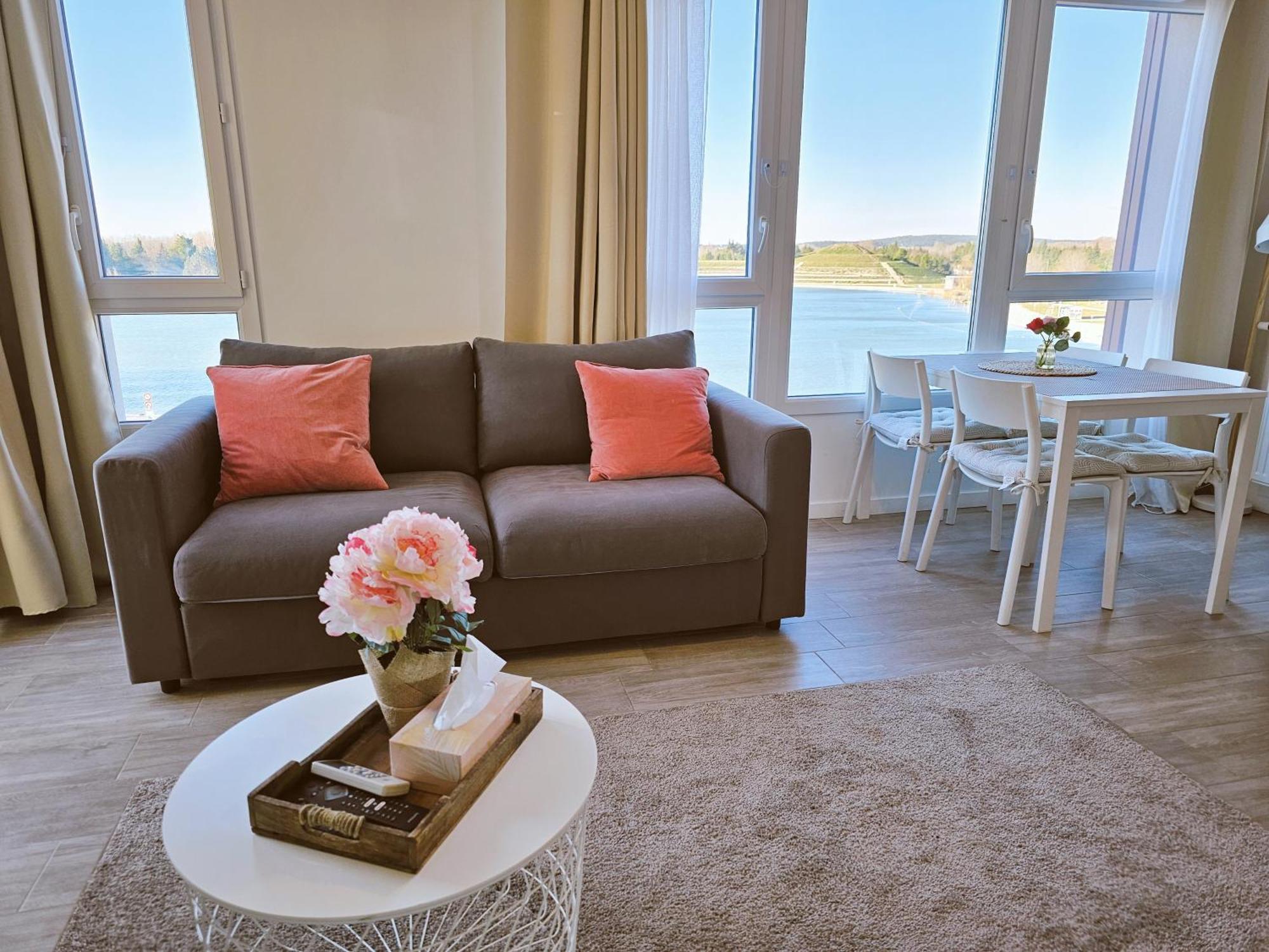Lakeside Provence - Appartement Classe 4 Etoiles, Vue Sur Le Lac, Parking Sous-Sol, Double Clim Monteux Dış mekan fotoğraf