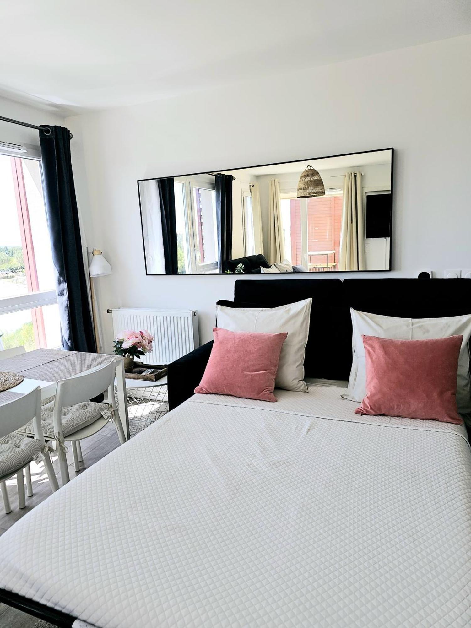 Lakeside Provence - Appartement Classe 4 Etoiles, Vue Sur Le Lac, Parking Sous-Sol, Double Clim Monteux Dış mekan fotoğraf