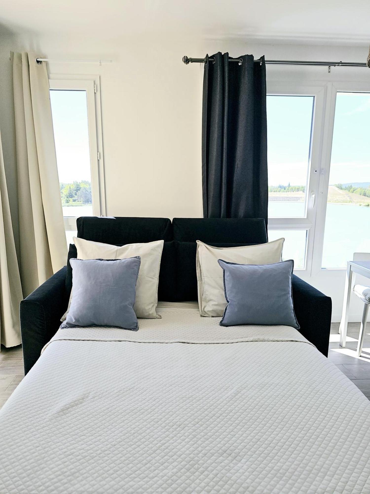 Lakeside Provence - Appartement Classe 4 Etoiles, Vue Sur Le Lac, Parking Sous-Sol, Double Clim Monteux Dış mekan fotoğraf